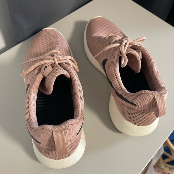 Nike Roche Mauve - Picture 4 of 4